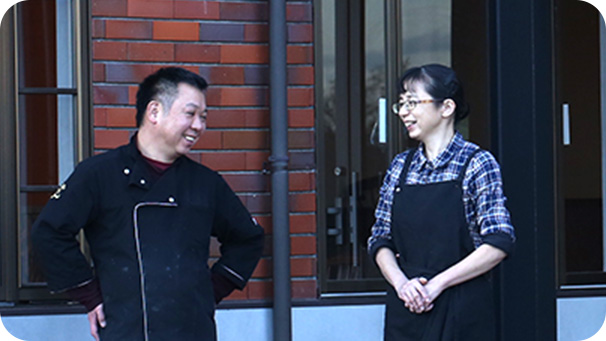 “店舗スタッフ